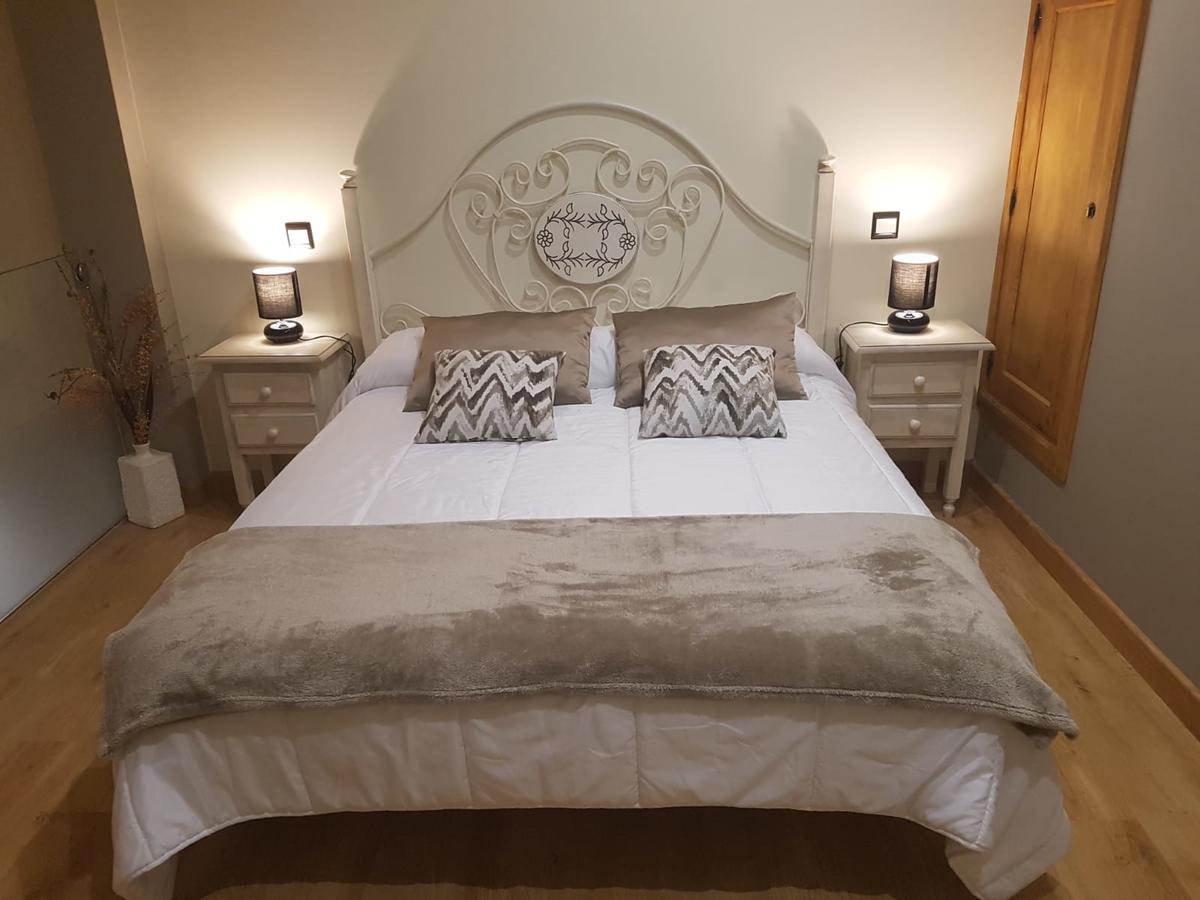 Apartamentos Santa Justa Ubiarco Extérieur photo